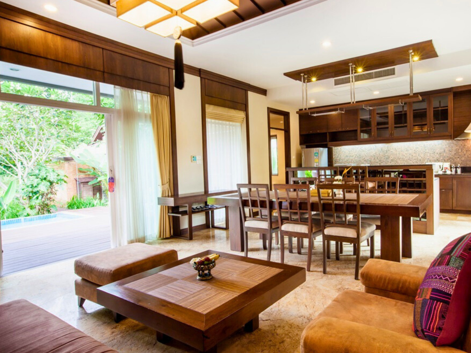 Family Pool Access Suite Villa